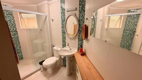 Alquiler de temporada en Ed. Tatiane: 2 habitaciones // terraza privada