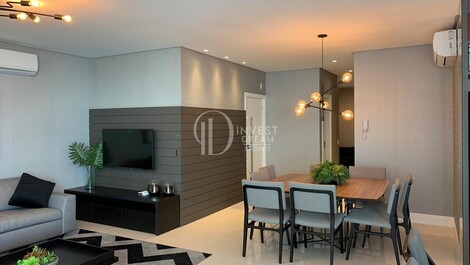 Beachfront property for rent for 9 people, 3 suites, 3 parking spaces.