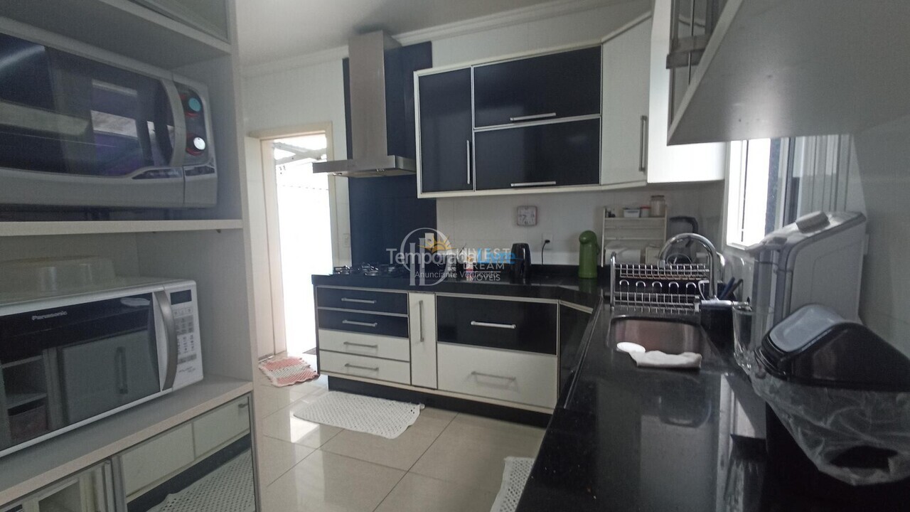 House for vacation rental in Itapema (Meia Praia)