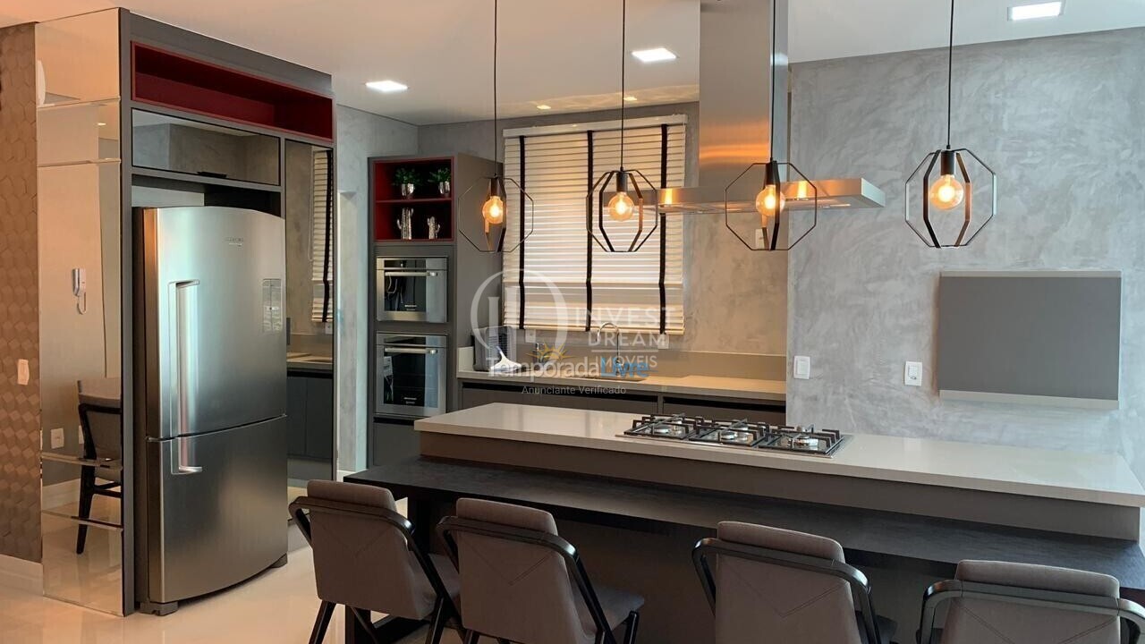 Apartment for vacation rental in Itapema (Meia Praia)