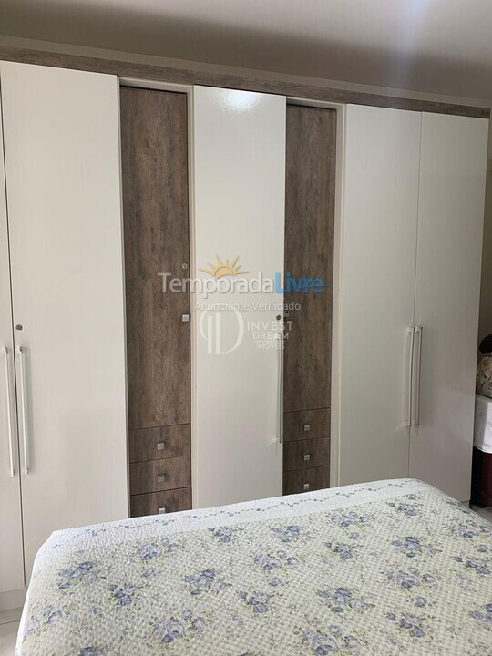 Apartment for vacation rental in Itapema (Meia Praia)