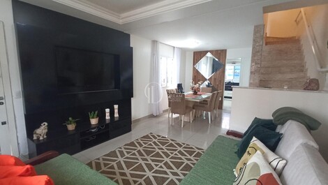 HOUSE FOR VACATION RENTAL