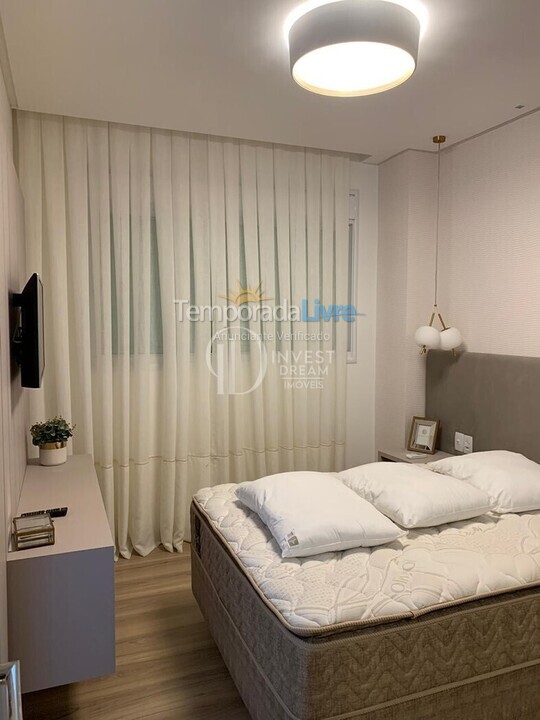 Apartment for vacation rental in Itapema (Meia Praia)