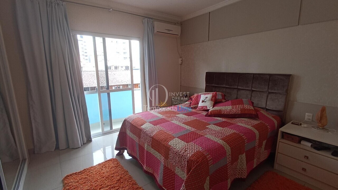 House for vacation rental in Itapema (Meia Praia)