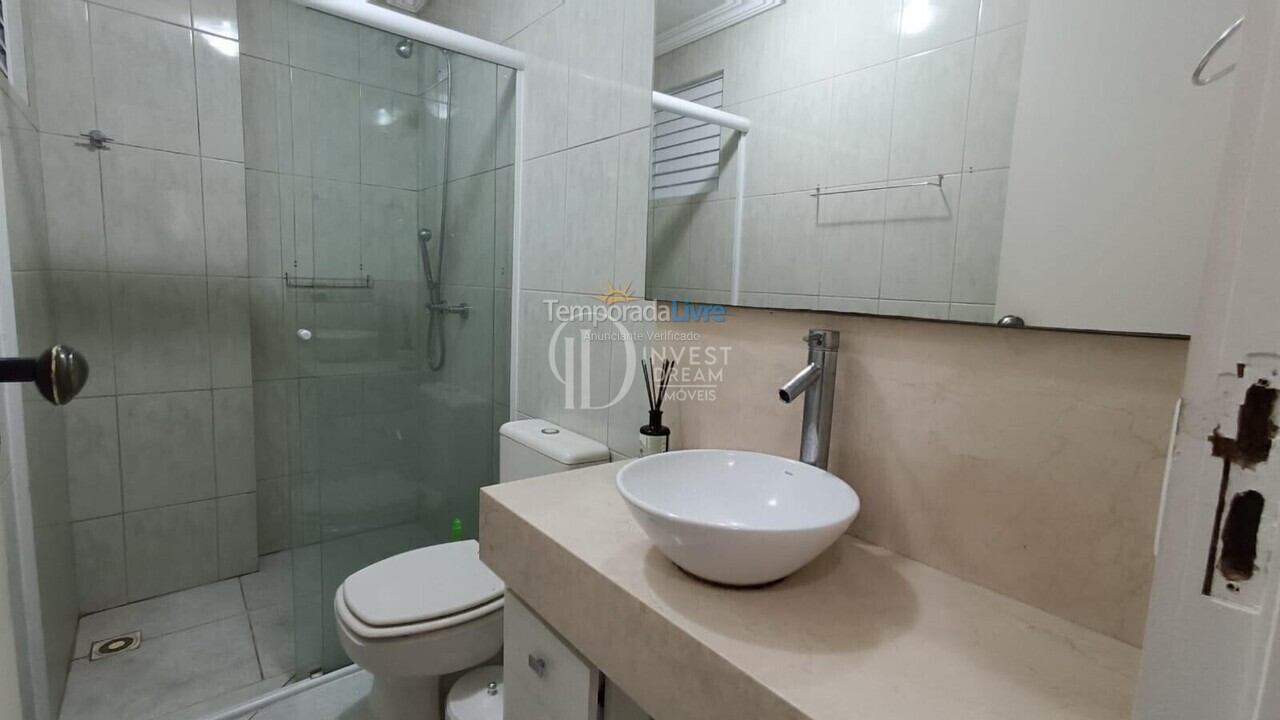 Apartamento para aluguel de temporada em Itapema (Meia Praia)