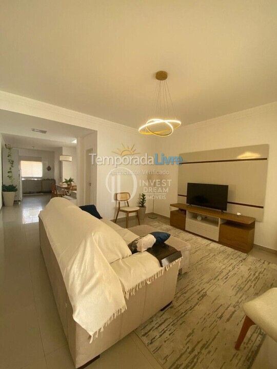 Casa para aluguel de temporada em Itapema (Perequê)