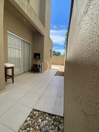 ALUGUEL DE TEMPORADA SOBRADO NO PEREQUÊ