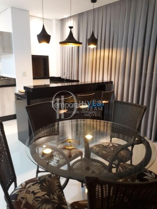 Apartamento para alquiler de vacaciones em Itapema (Meia Praia)