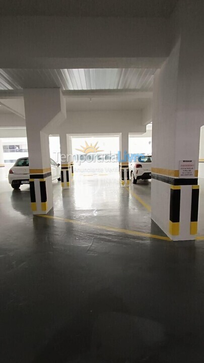 Apartamento para aluguel de temporada em Itapema (Meia Praia)