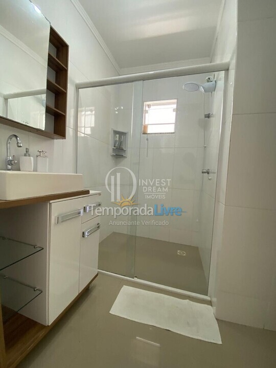 Casa para aluguel de temporada em Itapema (Perequê)