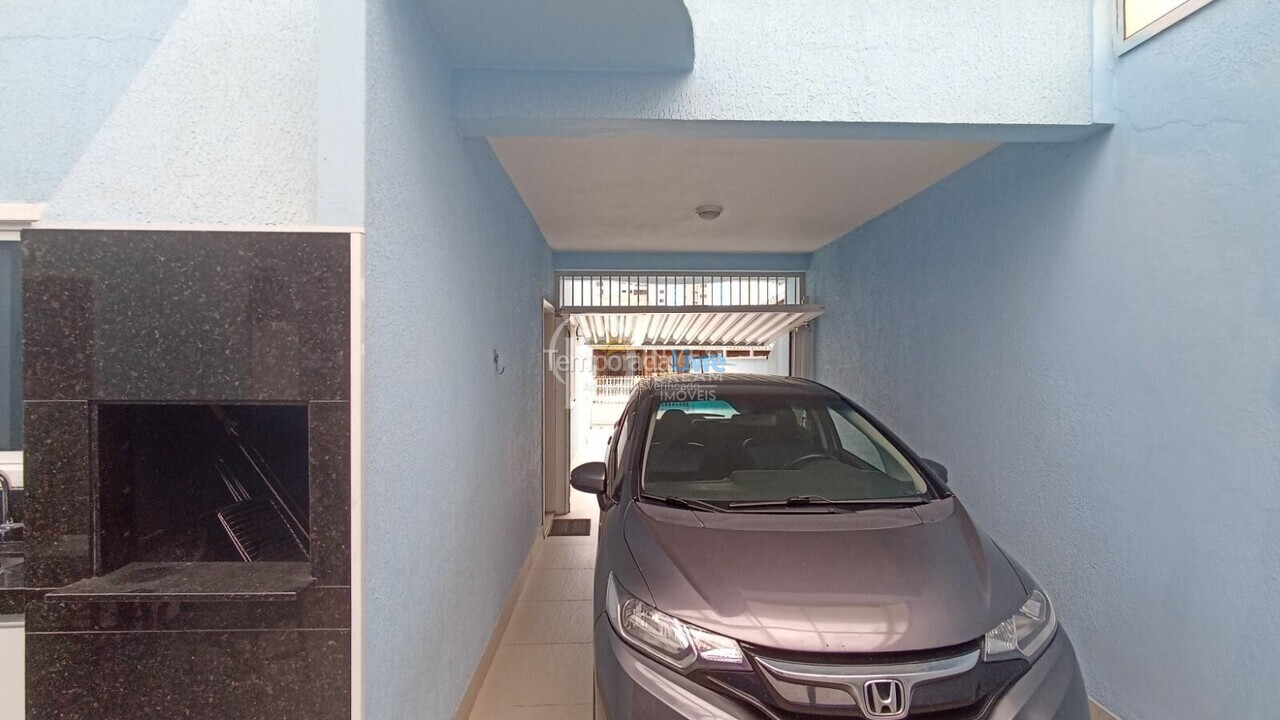 House for vacation rental in Itapema (Meia Praia)