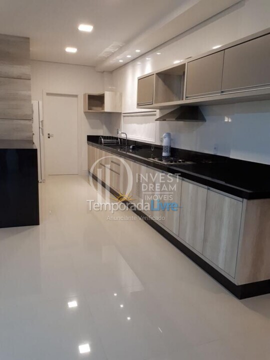 Apartamento para alquiler de vacaciones em Itapema (Meia Praia)