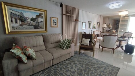 Alquiler vacacional a una cuadra de la playa.