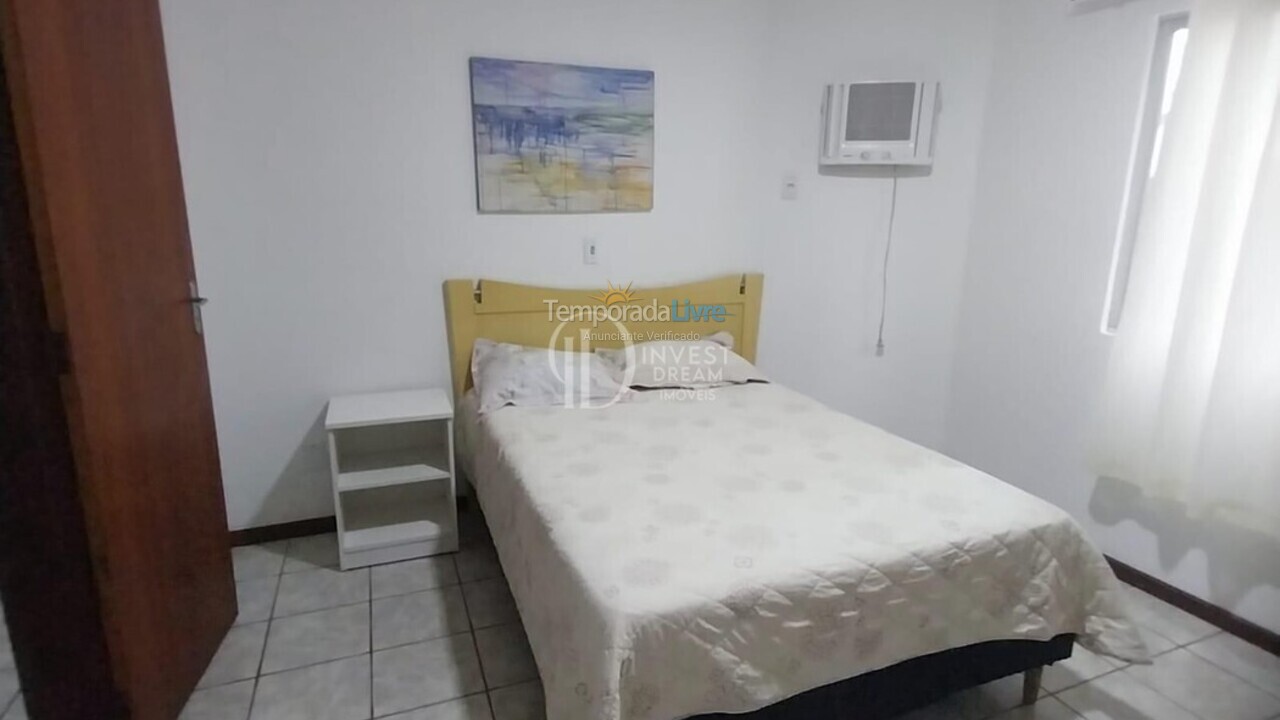 Apartamento para aluguel de temporada em Itapema (Meia Praia)