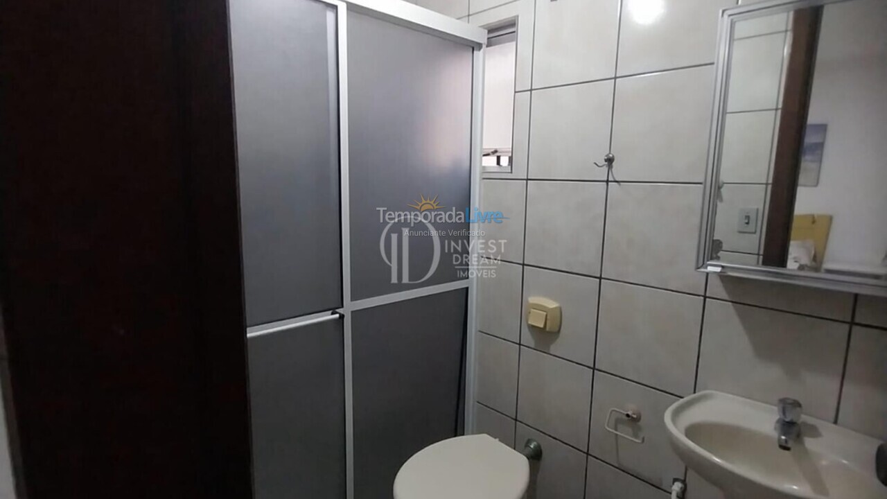 Apartamento para aluguel de temporada em Itapema (Meia Praia)