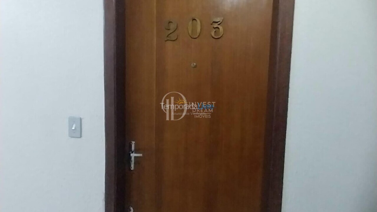 Apartamento para aluguel de temporada em Itapema (Meia Praia)