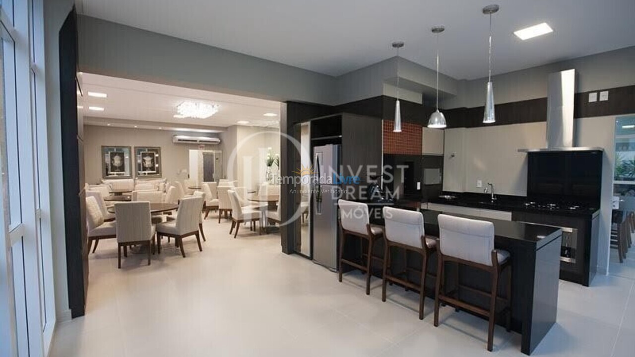 Apartamento para aluguel de temporada em Itapema (Meia Praia)