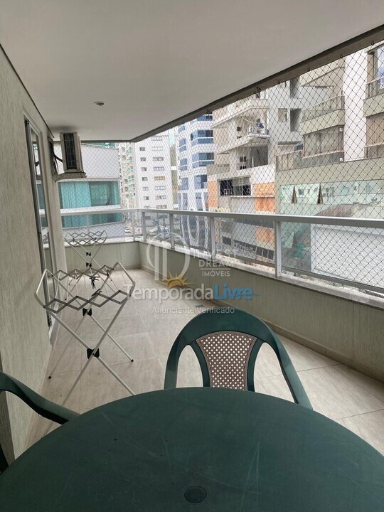 Apartamento para aluguel de temporada em Itapema (Meia Praia)