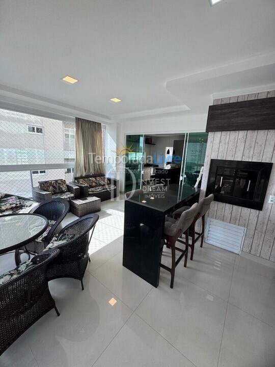 Apartamento para aluguel de temporada em Itapema (Meia Praia)