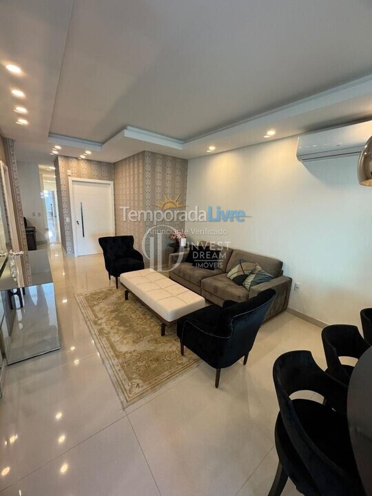 Apartamento para aluguel de temporada em Itapema (Meia Praia)