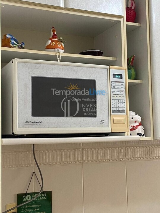 Apartamento para aluguel de temporada em Itapema (Meia Praia)