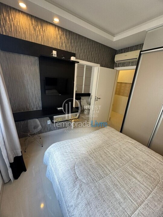 Apartamento para aluguel de temporada em Itapema (Meia Praia)