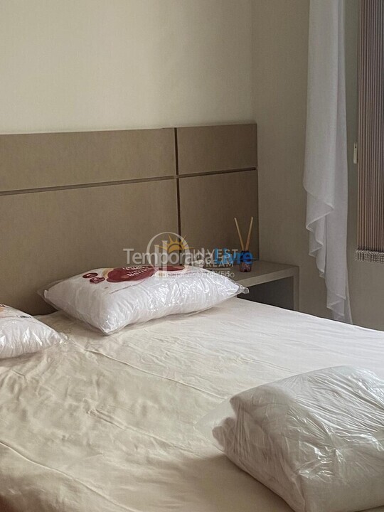 Apartamento para aluguel de temporada em Itapema (Meia Praia)