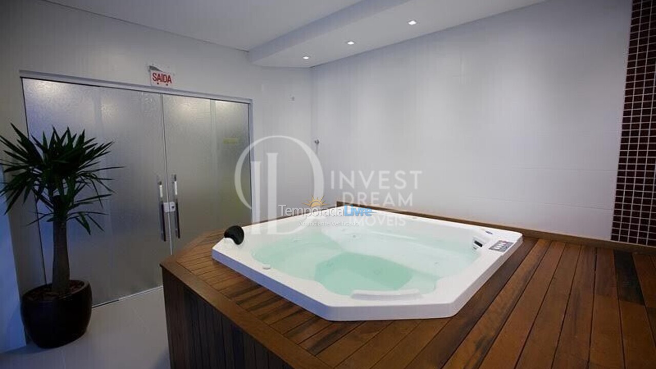 Apartamento para aluguel de temporada em Itapema (Meia Praia)