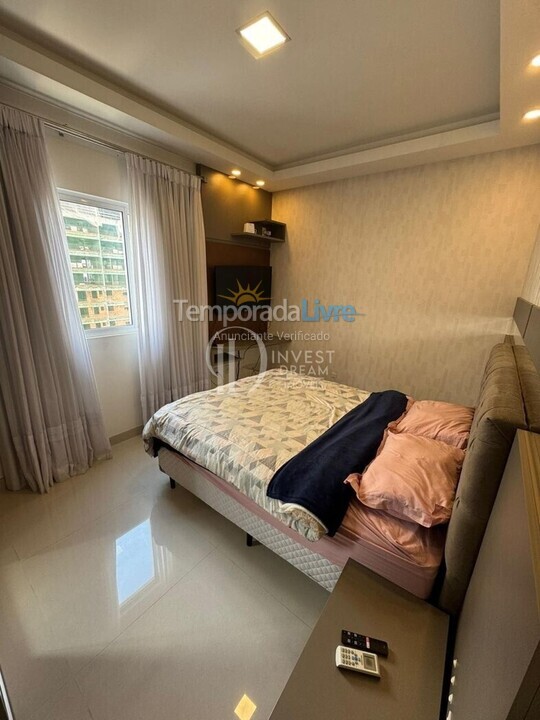 Apartamento para aluguel de temporada em Itapema (Meia Praia)