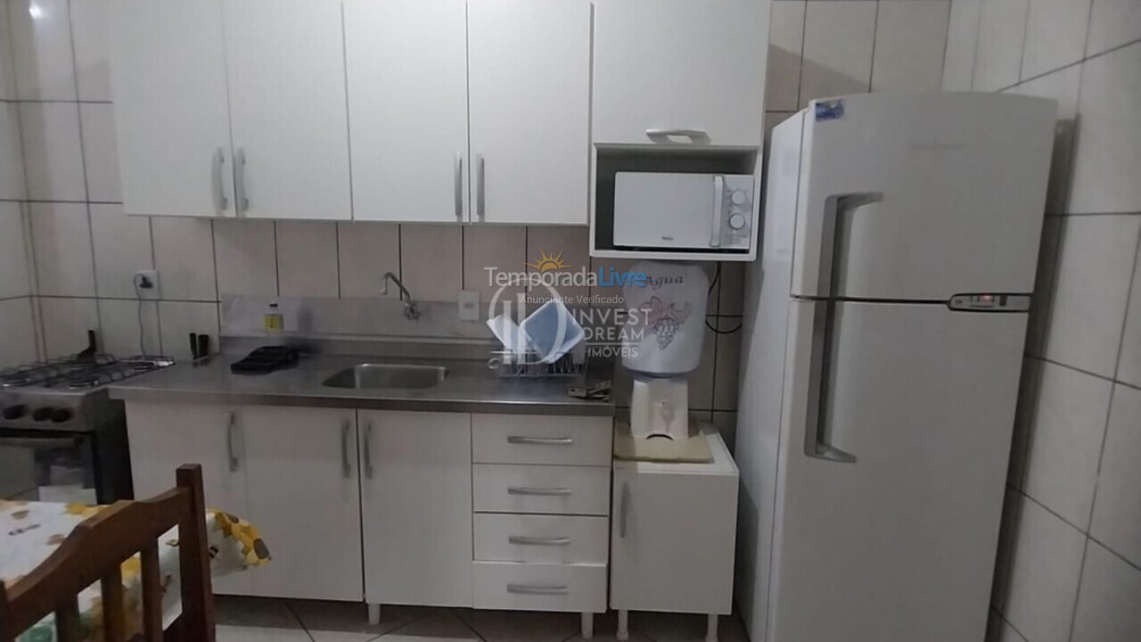 Apartamento para alquiler de vacaciones em Itapema (Meia Praia)