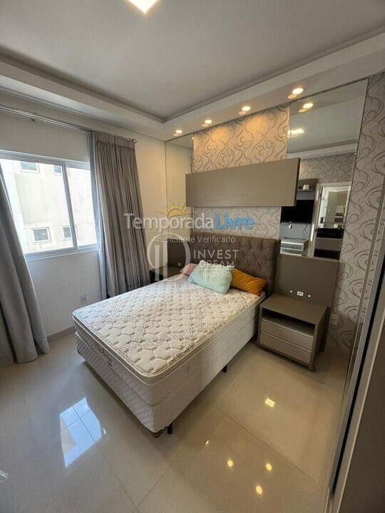 Apartamento para aluguel de temporada em Itapema (Meia Praia)