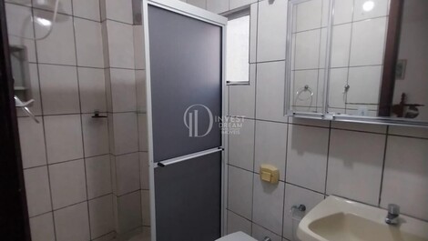 Apartamento de dos habitaciones para alquiler de temporada.