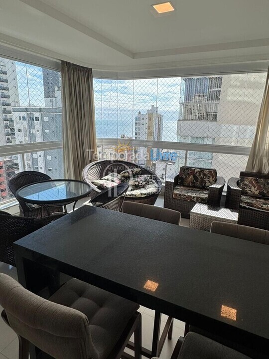 Apartamento para aluguel de temporada em Itapema (Meia Praia)