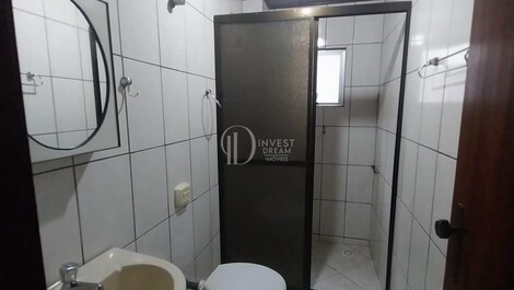 Apartamento de dos habitaciones para alquiler de temporada.