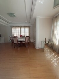 CASA ACOMODA 10 PESSOAS