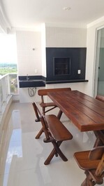 Apartment for seasonal rental, 3 suites.