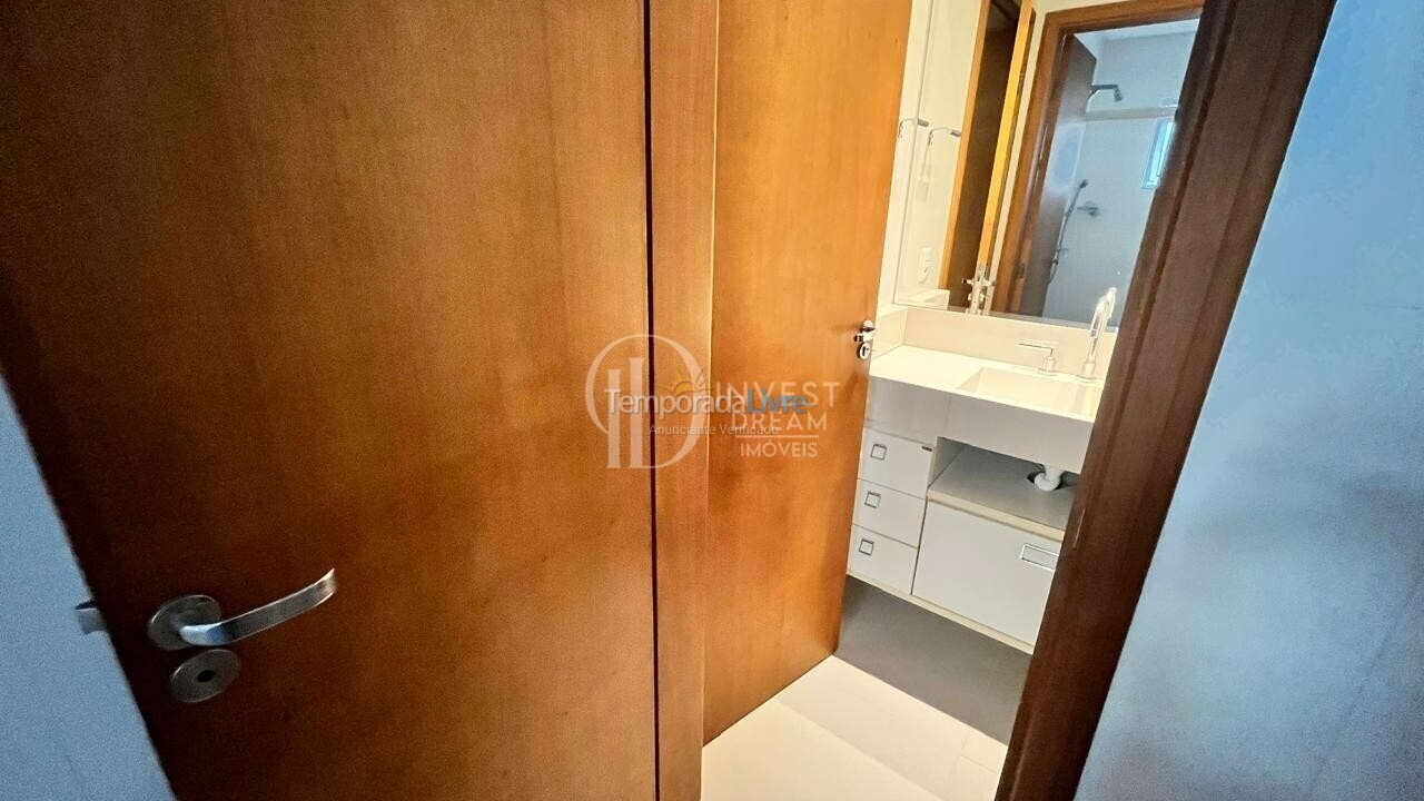 Apartment for vacation rental in Itapema (Meia Praia)