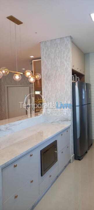 Apartamento para aluguel de temporada em Itapema (Meia Praia)