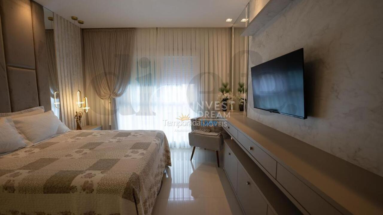 Apartamento para aluguel de temporada em Itapema (Meia Praia)