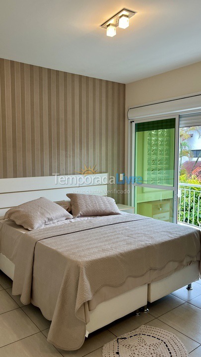 House for vacation rental in Florianopolis (Canasvieiras)