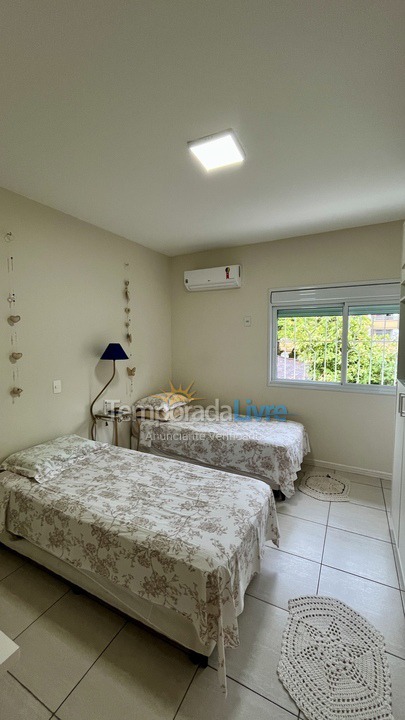 House for vacation rental in Florianopolis (Canasvieiras)