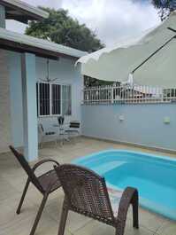 Beach House with Private Pool in Zimbros