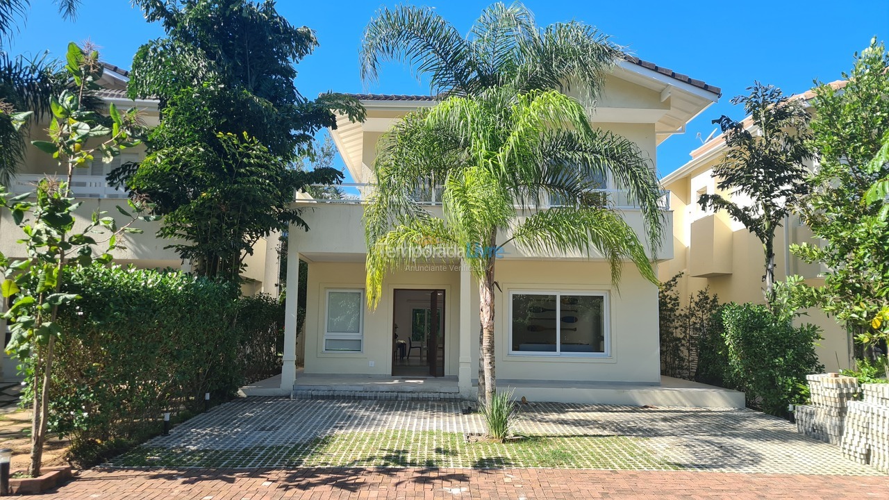 Casa para aluguel de temporada em São Sebastião (Maresias)