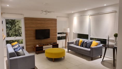 Maresias casa condominio fechado 50 mt praia