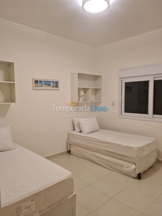 Casa para aluguel de temporada em São Sebastião (Maresias)