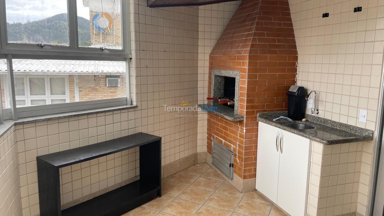 Apartamento para aluguel de temporada em Itapema (Canto da Praia)