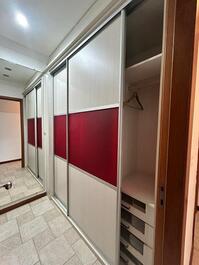 Cobertura com 3 dormitórios no Condomínio Grand Bali Resort