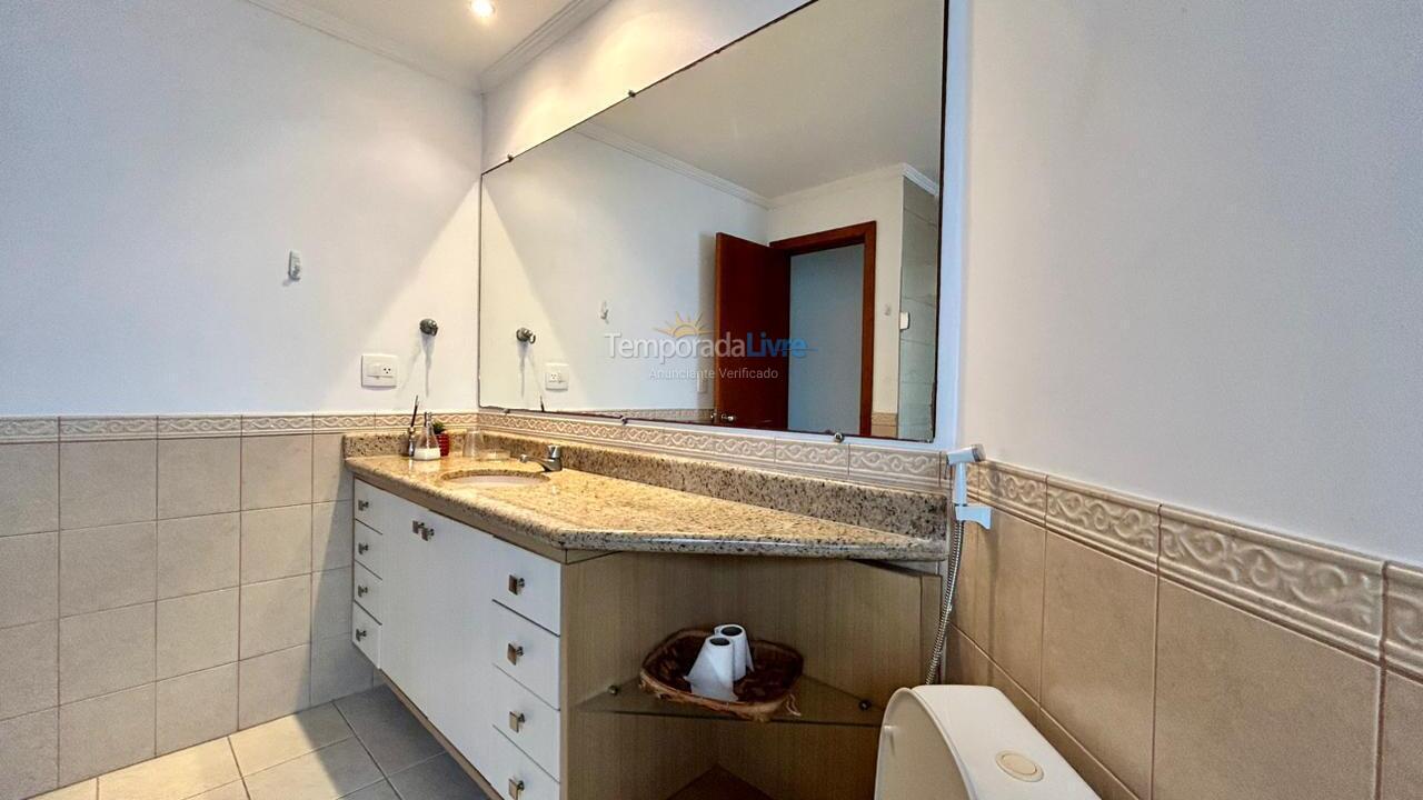 Apartamento para aluguel de temporada em Ubatuba (Praia Grande)