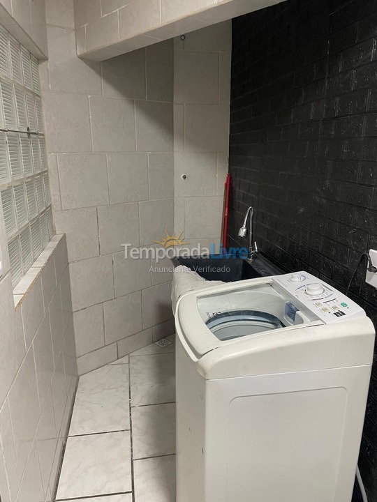 Apartamento para aluguel de temporada em Itapema (Canto da Praia)