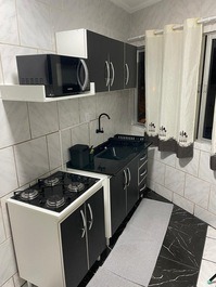 Apartamento todo reformado a 50 metros da praia